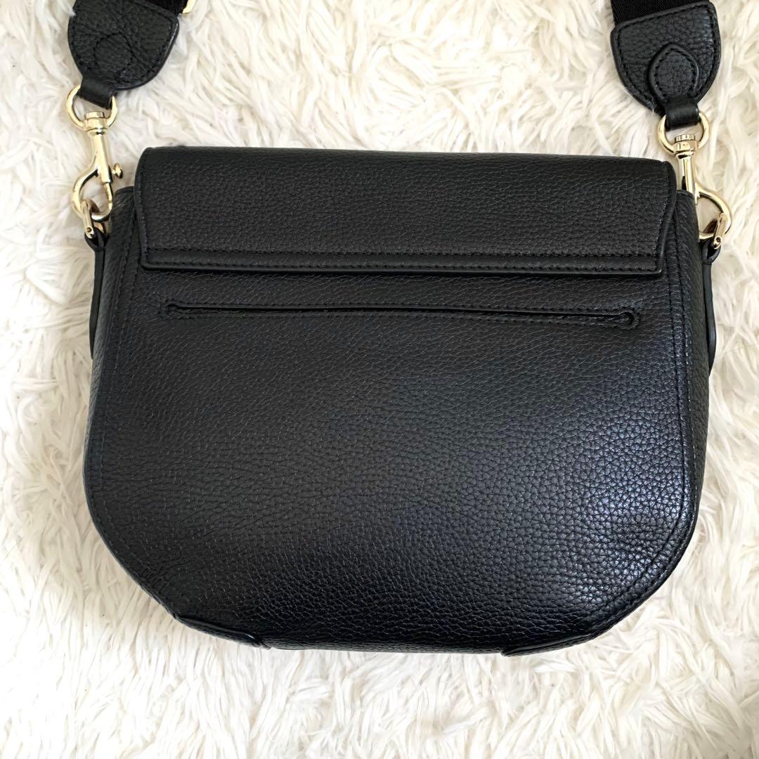 極美品✨ フルラ ウラニア ショルダーバッグ レザー 現行 レア ロゴ 黒