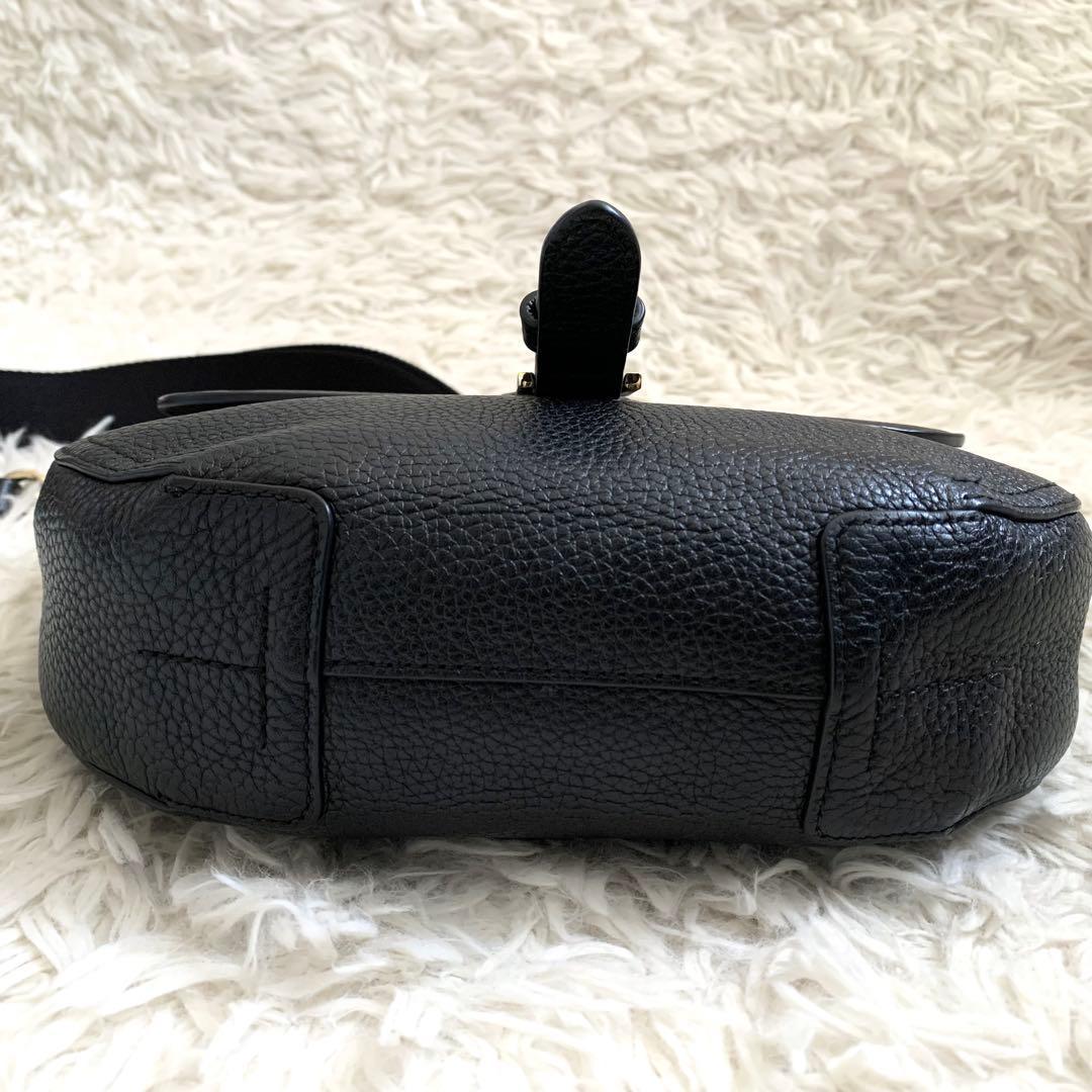 極美品✨ フルラ ウラニア ショルダーバッグ レザー 現行 レア ロゴ 黒