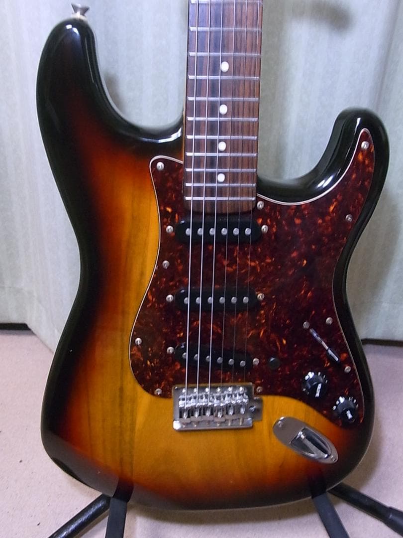 ムー　BUSKER’S　ストラトキャスター改　正常動作品