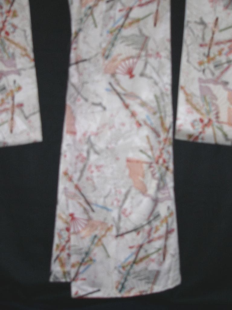 か*ん様 白地扇面元禄梅華柄 絹 身丈約163㎝強裄約67㎝弱未使用超美品並激安