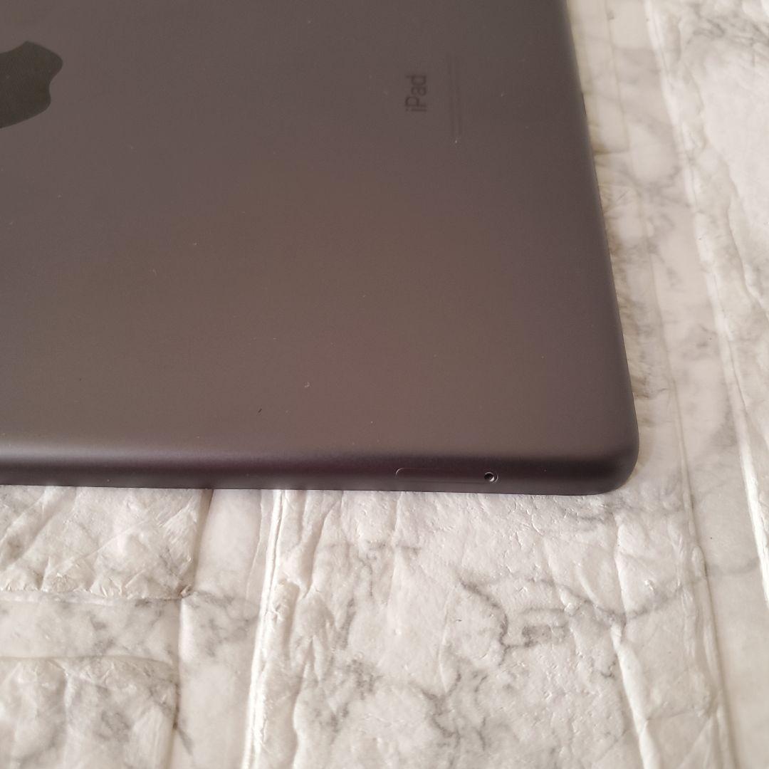 238 iPad 7世代 128GB SIMフリー スペースグレイ