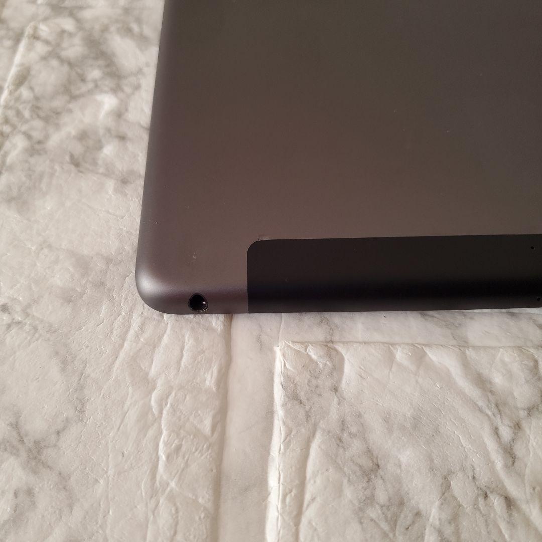238 iPad 7世代 128GB SIMフリー スペースグレイ