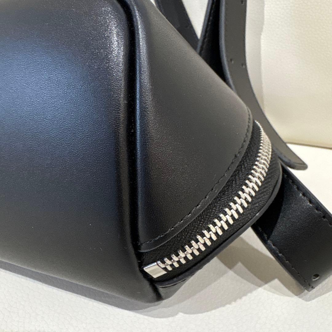 ADD CULUMN(アドカラム) FIGRE BODYBAG ブラック