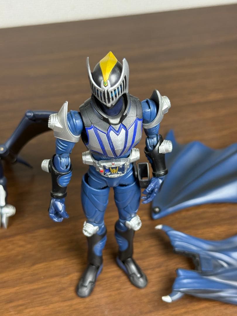 S.H.Figuarts 仮面ライダー ダークウィング
