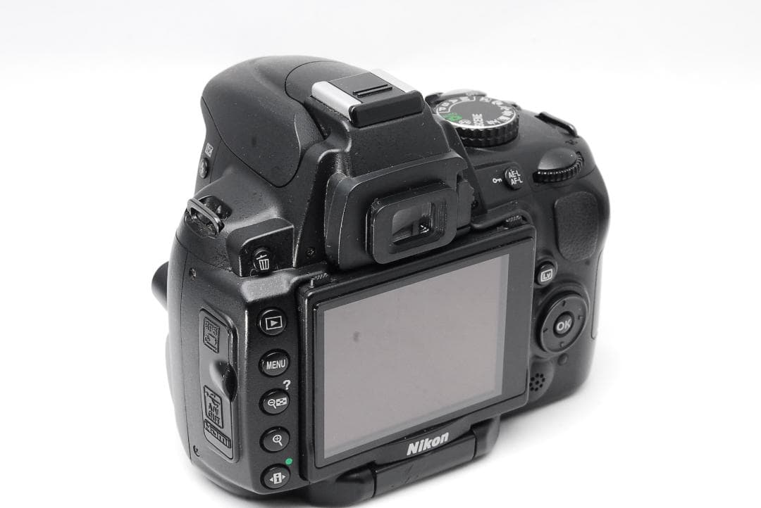 Nikon D5000＋18-55mm VR スマホ転送 一眼デビューに最適！