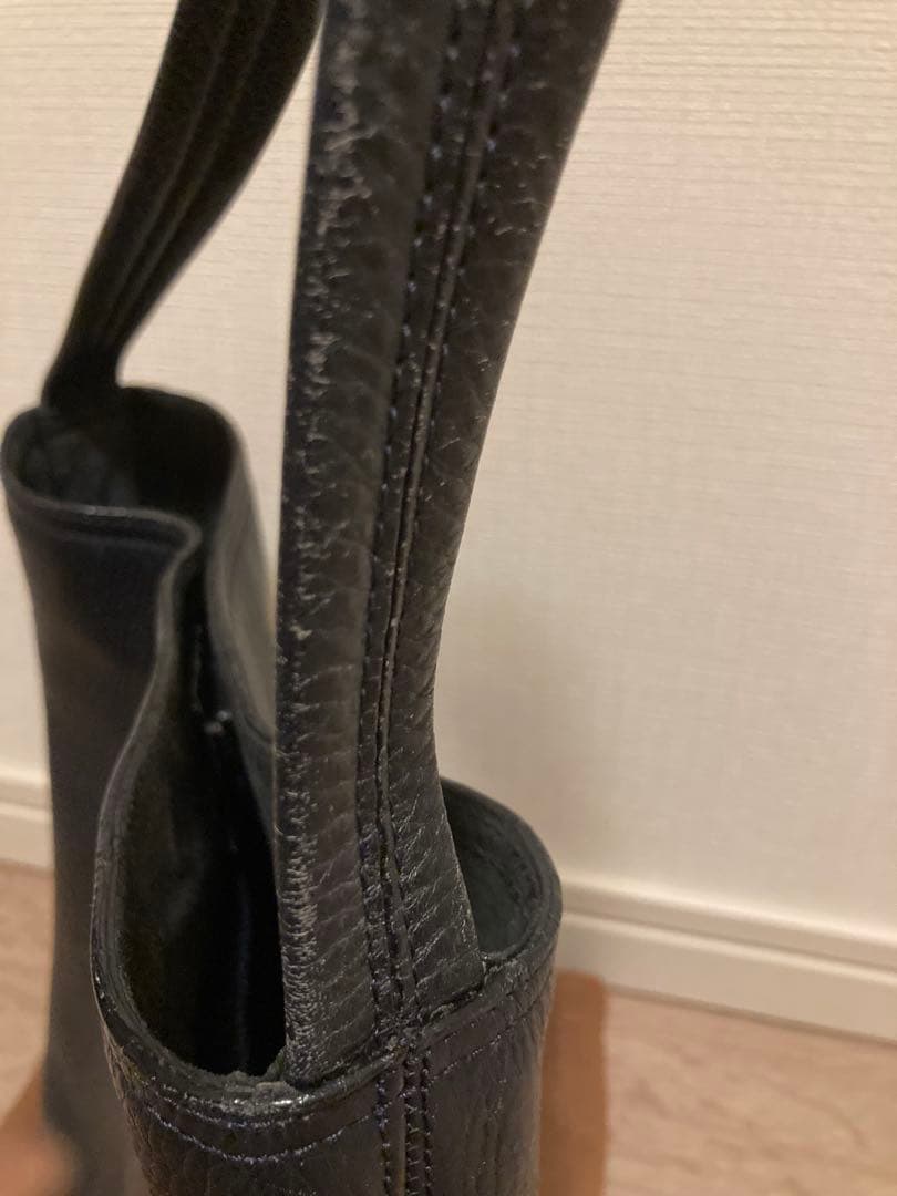 ヒロフHIROFU バケツ型バッグ　バケットバッグ　黒ブラック