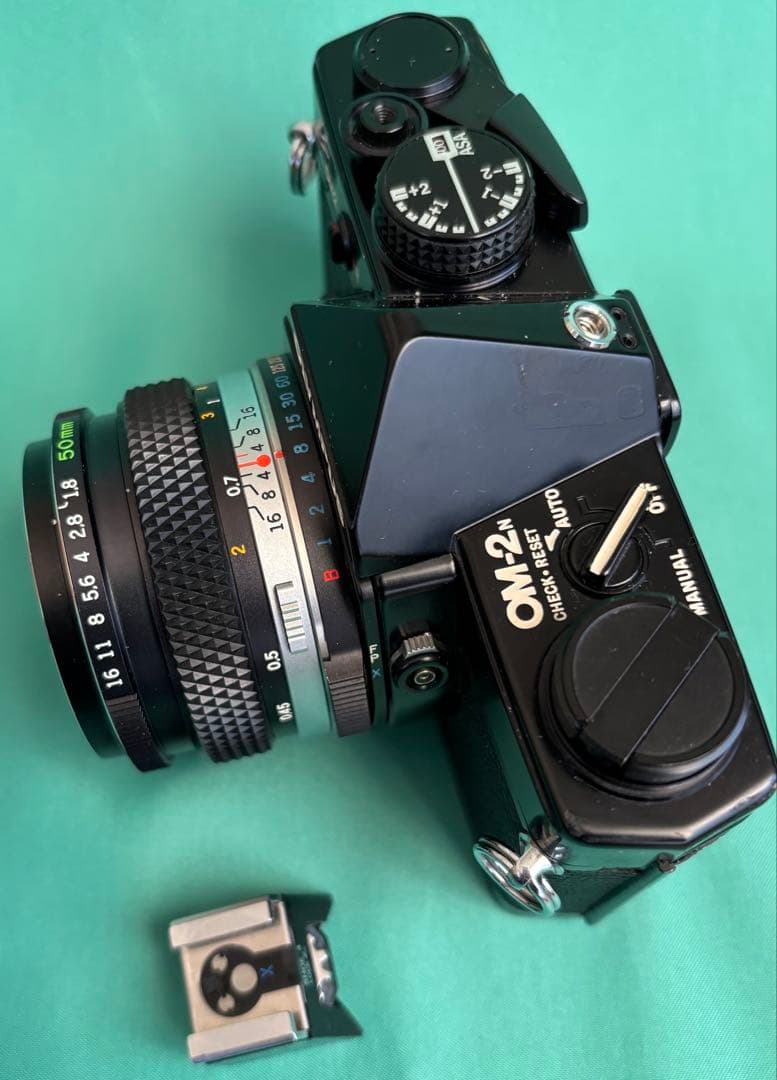 ★ OLYMPUS OM-2N BLACK + 標準レンズ 50mm