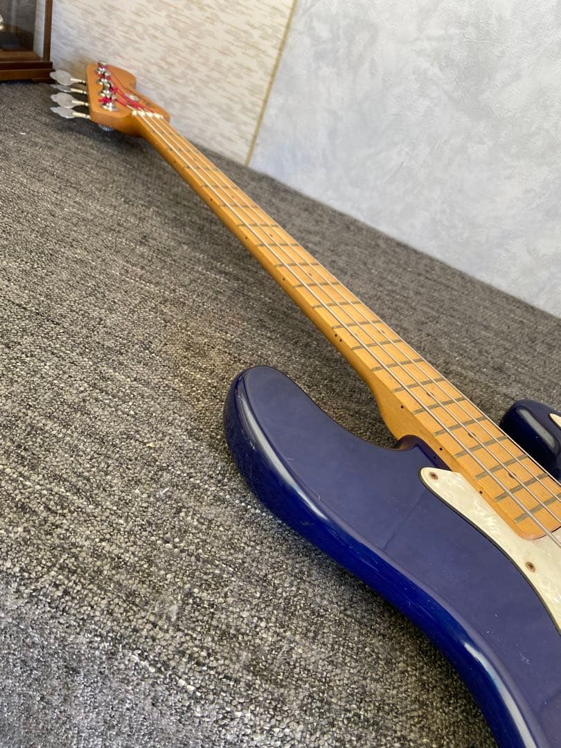 フォトジェニック　ベースギター