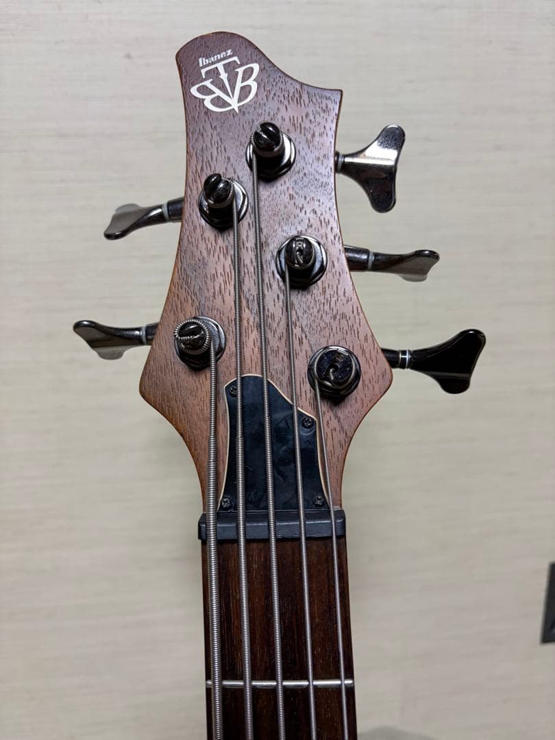 Ibanez BTB675 5弦エレキベース