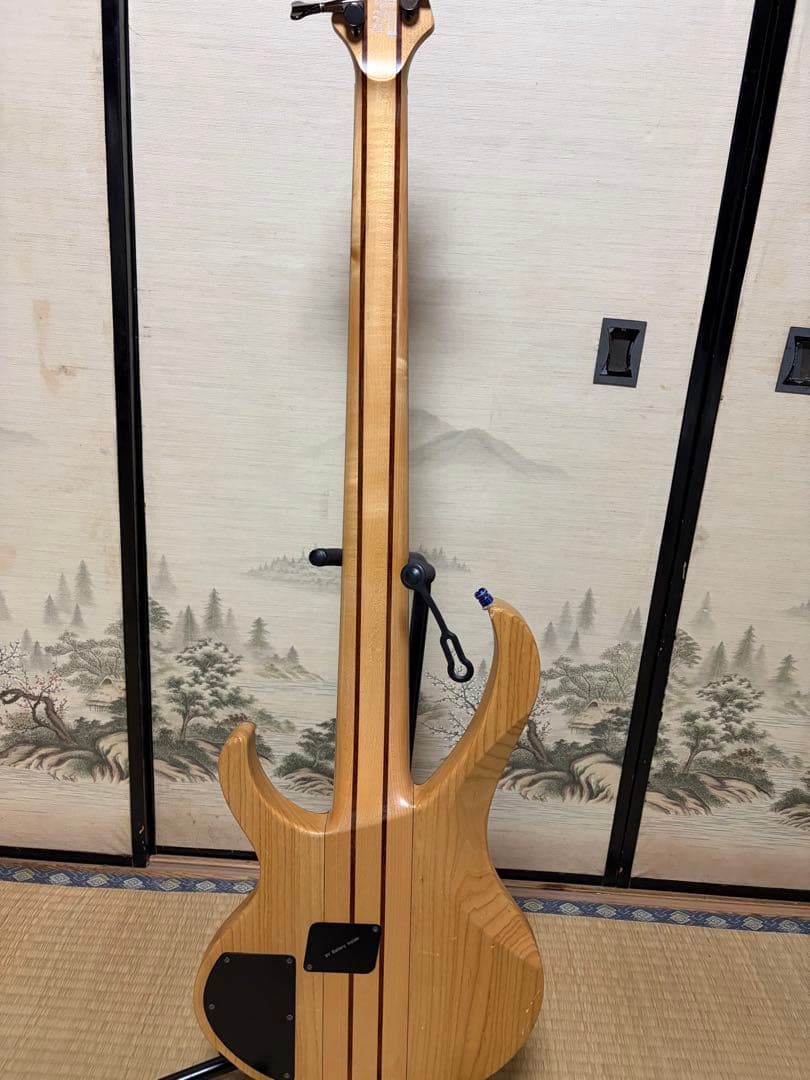 Ibanez BTB675 5弦エレキベース