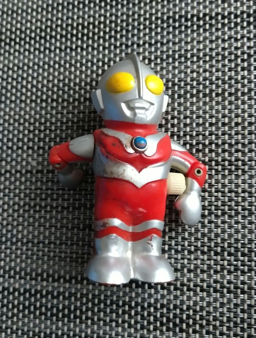 泳がない ウルトラマン　下敷　レトロなセット