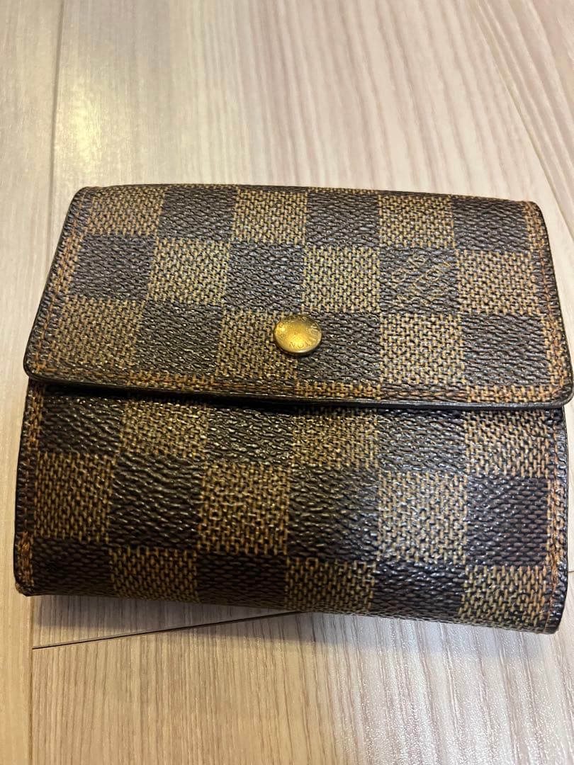 Louis Vuitton ダミエ 二つ折り財布