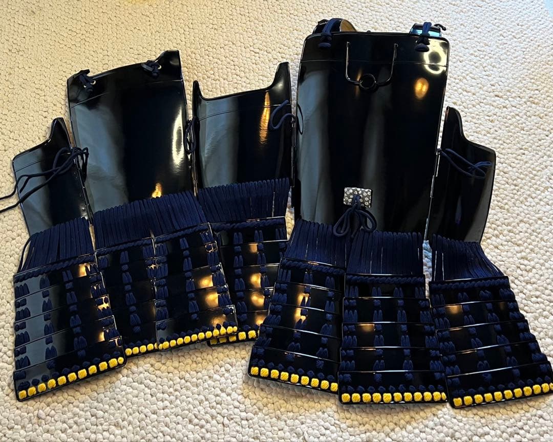 新品同様美品！『薩摩国住光忍十一代作』日本 甲冑 当世具足『 鎧 一式』 等身大