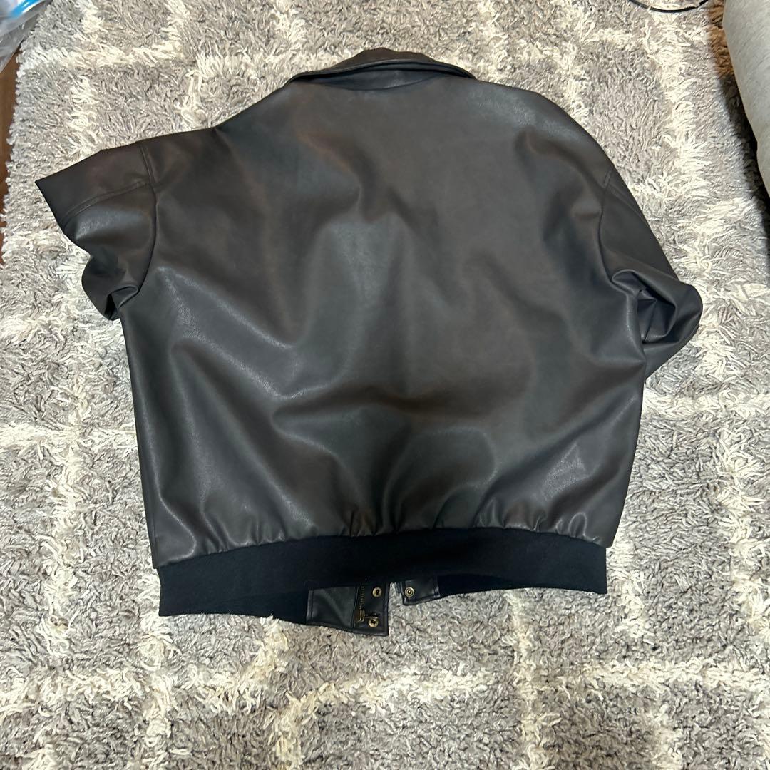 レザーブルゾン