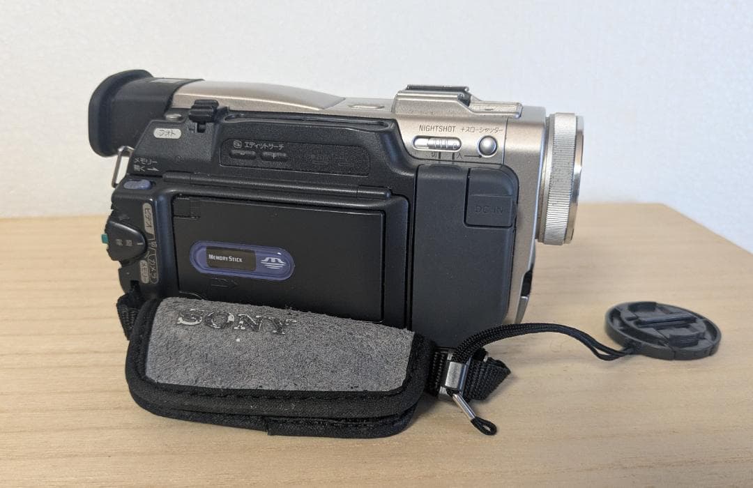 SONY Handycam 40倍ズーム カメラ本体