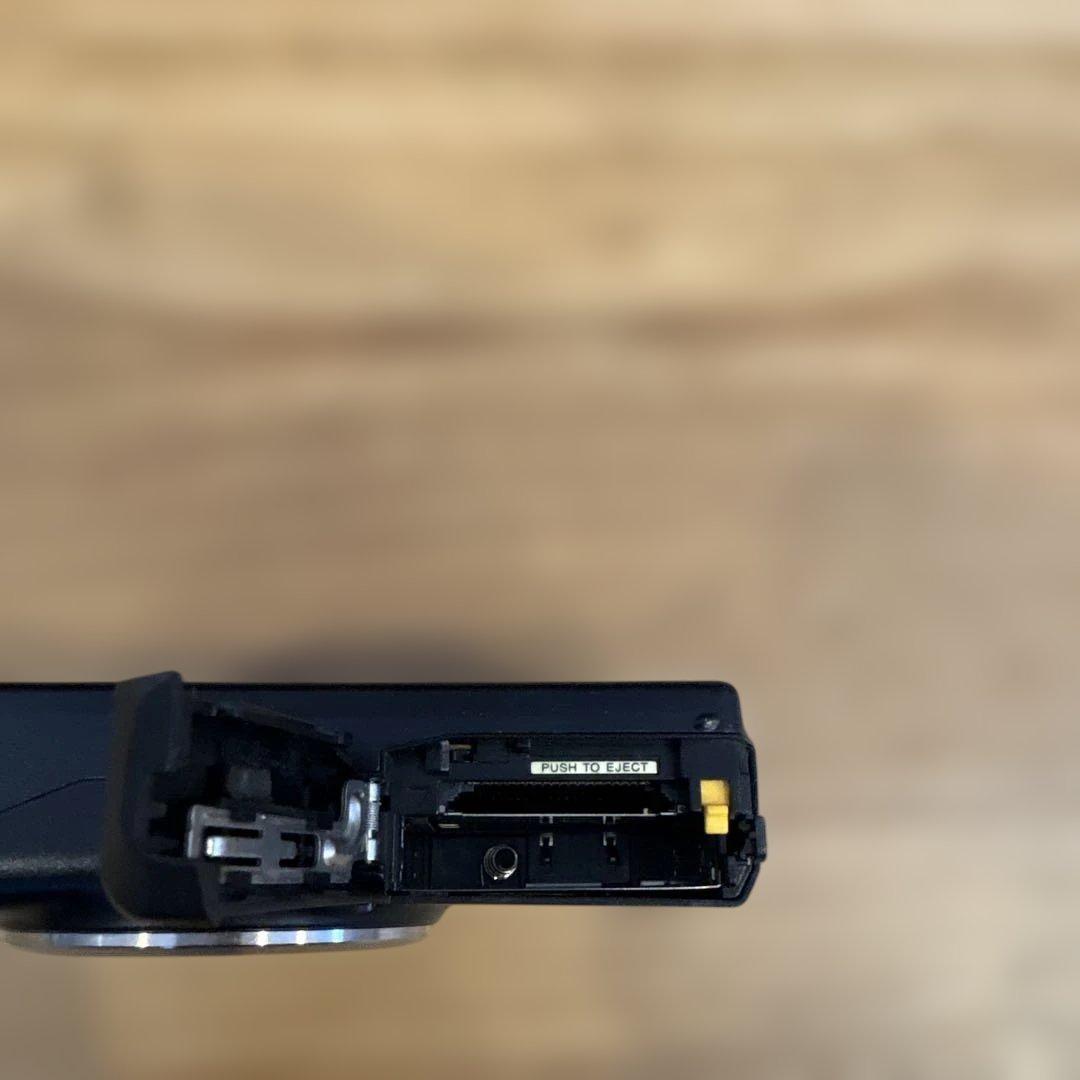 動作未確認 FUJIFILM FINEPIX F100fd ジャンク