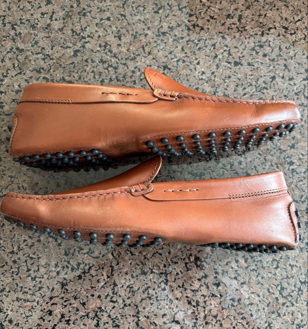 TOD'S トッズゴンミーニ　ドライビングシューズ　カタログのオマケ付き