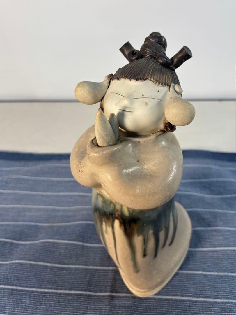 「念ずれば花ひらく」森元青芳 作 砥部焼 陶器人形