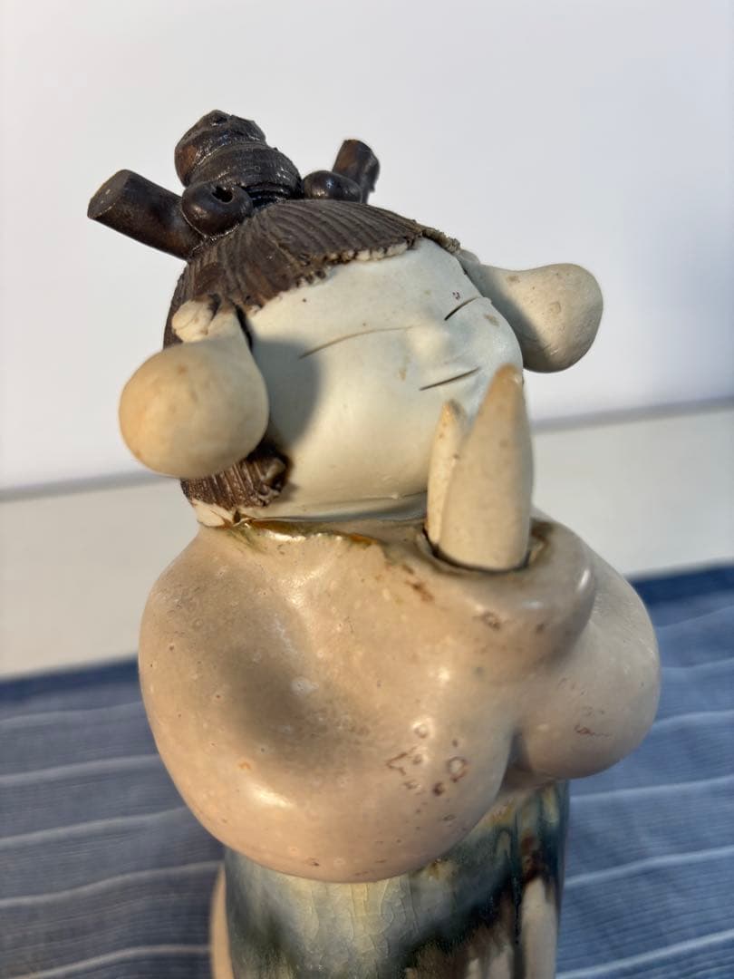 「念ずれば花ひらく」森元青芳 作 砥部焼 陶器人形