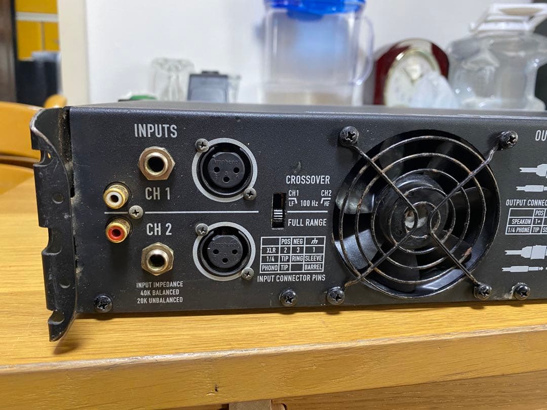 QSC GX7 MADE IN USA 1000W/4ohmパワーアンプ