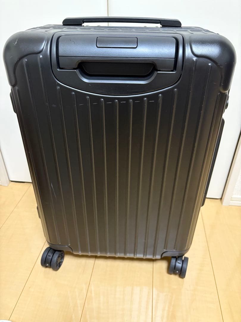 RIMOWA リモワ キャリー スーツケース ESSENTIAL CABIN S