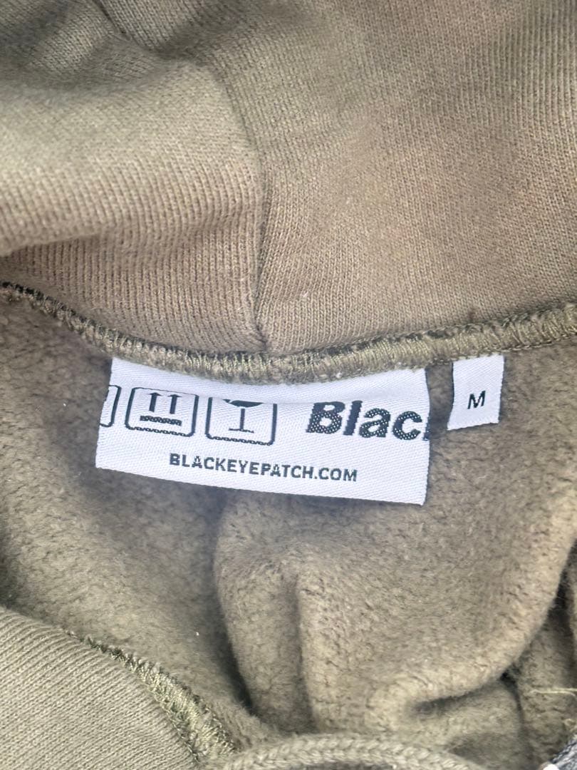 Black eye patch 取扱注意 ジップパーカー M