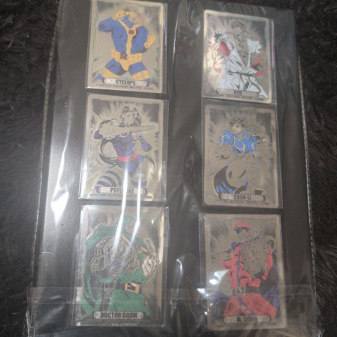 非売品　新品未開封 MarvelvsCapcom ピンバッジ&メタルカードセット