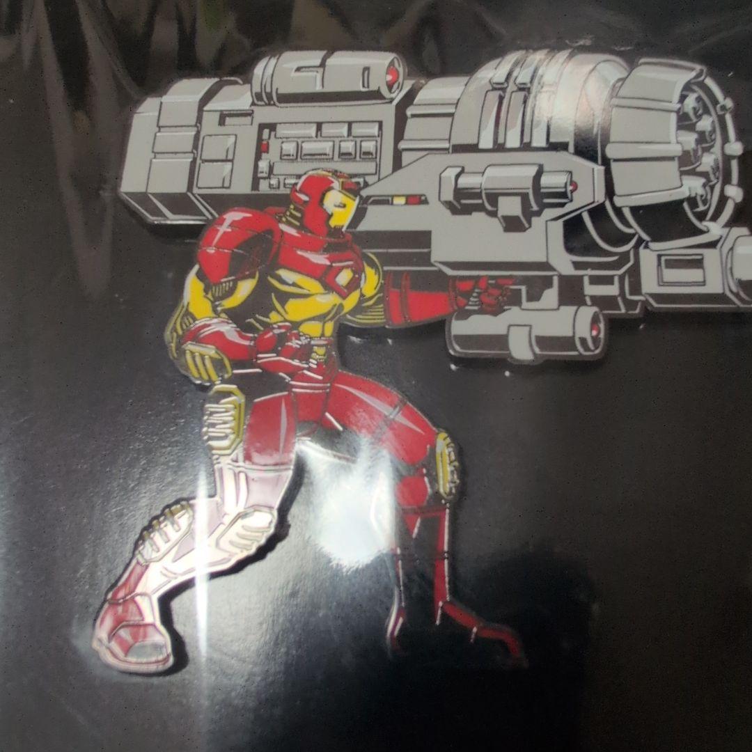 非売品　新品未開封 MarvelvsCapcom ピンバッジ&メタルカードセット