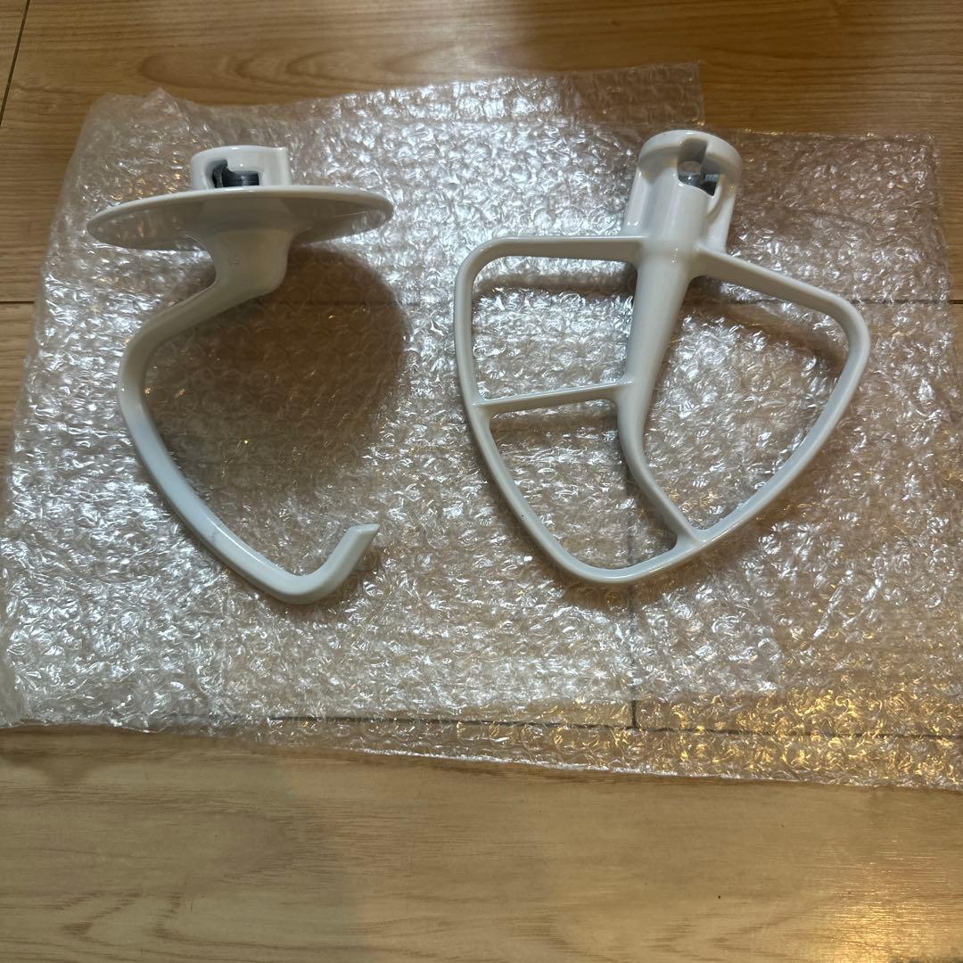 中古品￼キッチンエイド　スタンドミキサー（ホワイト）