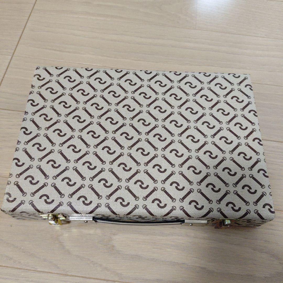 【メルカリ便】麻雀牌セット ケース付き ダイヤ牌入り 【未使用品】