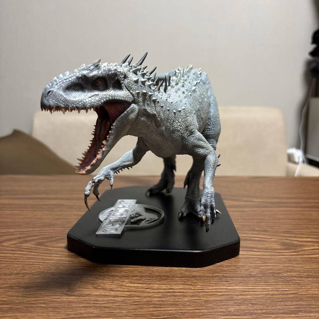 【入手困難】 ジュラシックワールド インドミナスレックス フィギュア