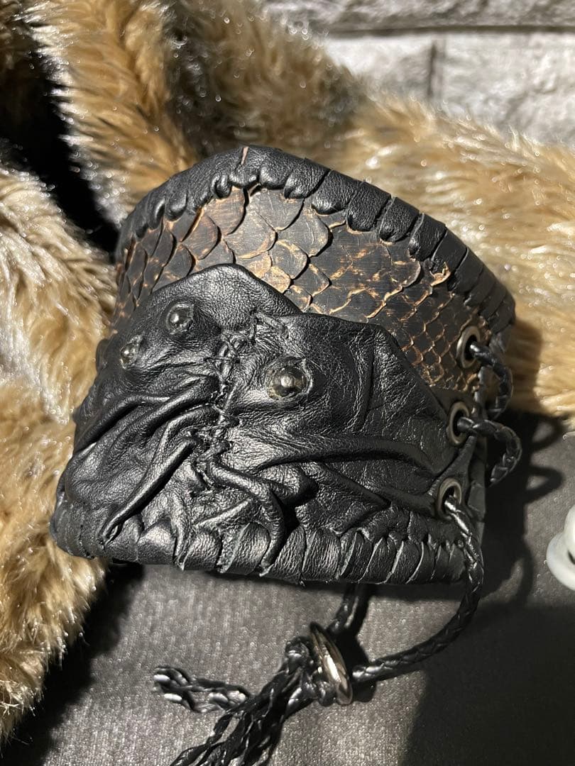 ilyN DPS_002 レザーバングル　kmrii