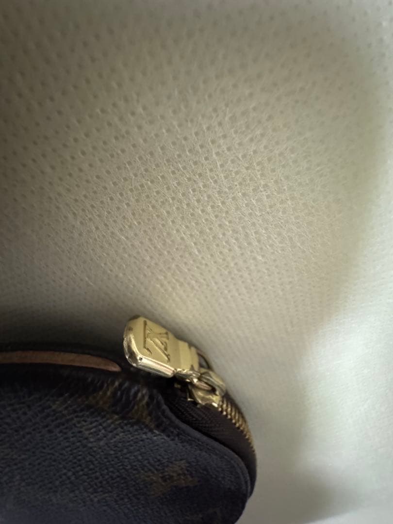 ケース　小銭入れ　丸型