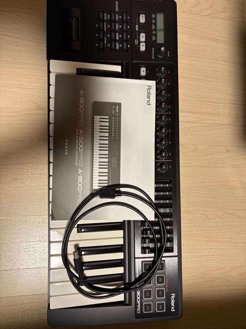 Roland A-300PRO MIDIキーボードコントローラー