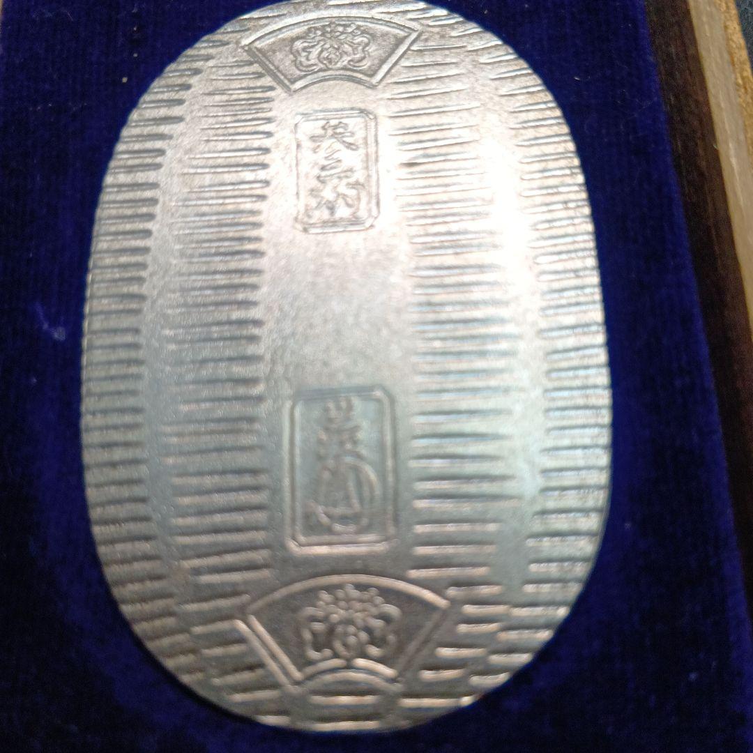 イチゴです　　　 栞２本と小判のセット