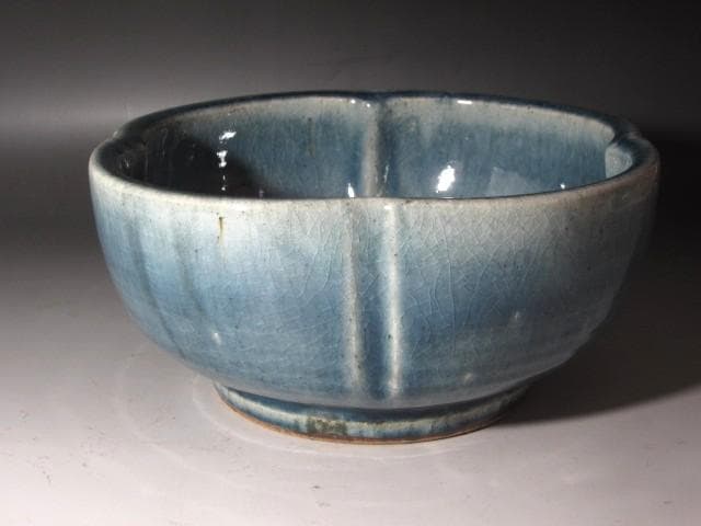 ☆　河井寛次郎　呉須輪花鉢　どっしりかまえた一品です☆y447