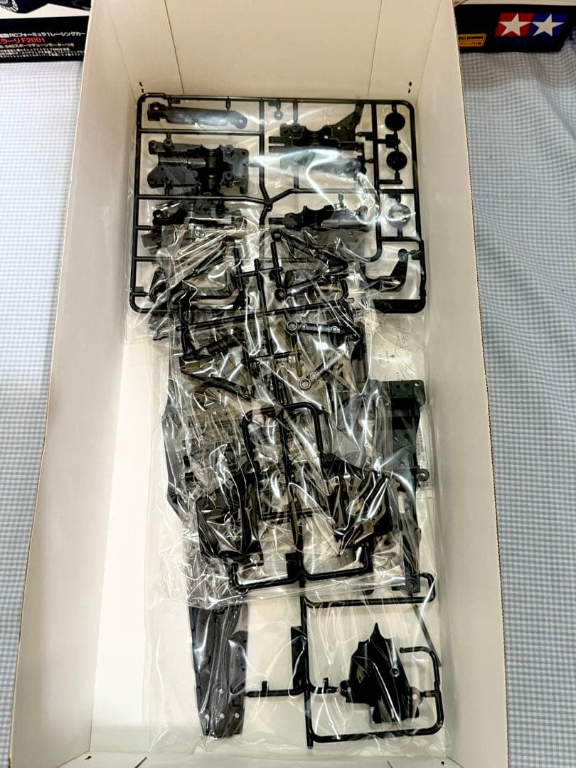 タミヤ◆フェラーリF2001 1/10スケール 4WD 1/10