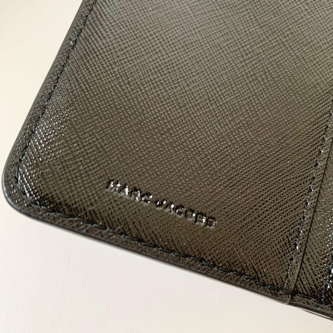 【MARC JACOBS】マークジェイコブス　二つ折り財布　スナップショット　黒