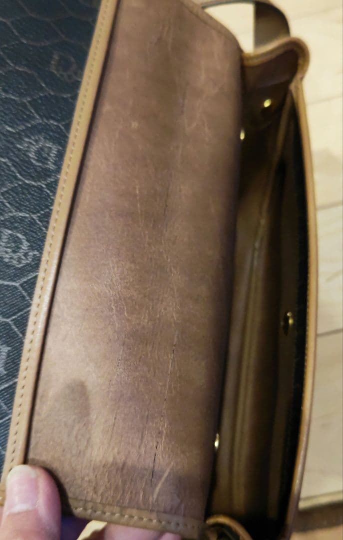 希少!!美品✨クリスチャンディオール　ショルダーバッグ　ハニカム柄　総柄　レザー