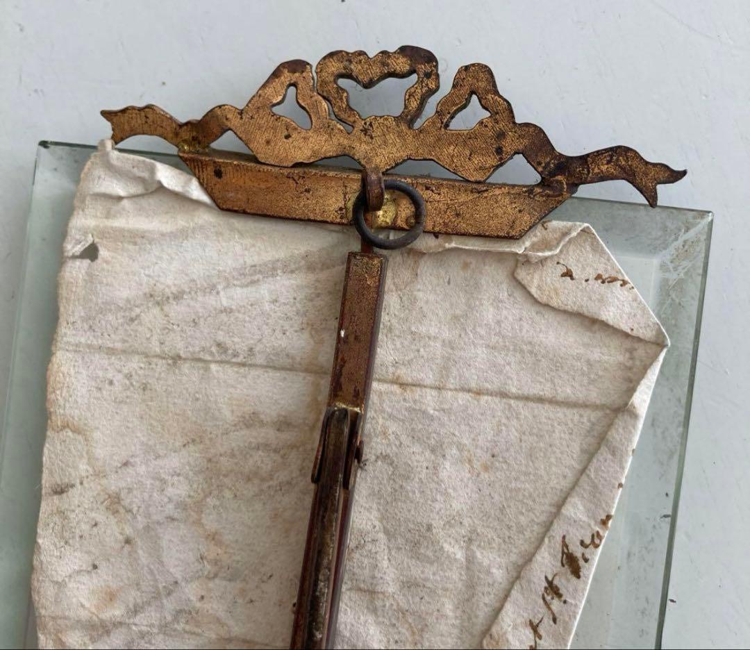 アンティーク雑貨 Old French glass ribbon frame.