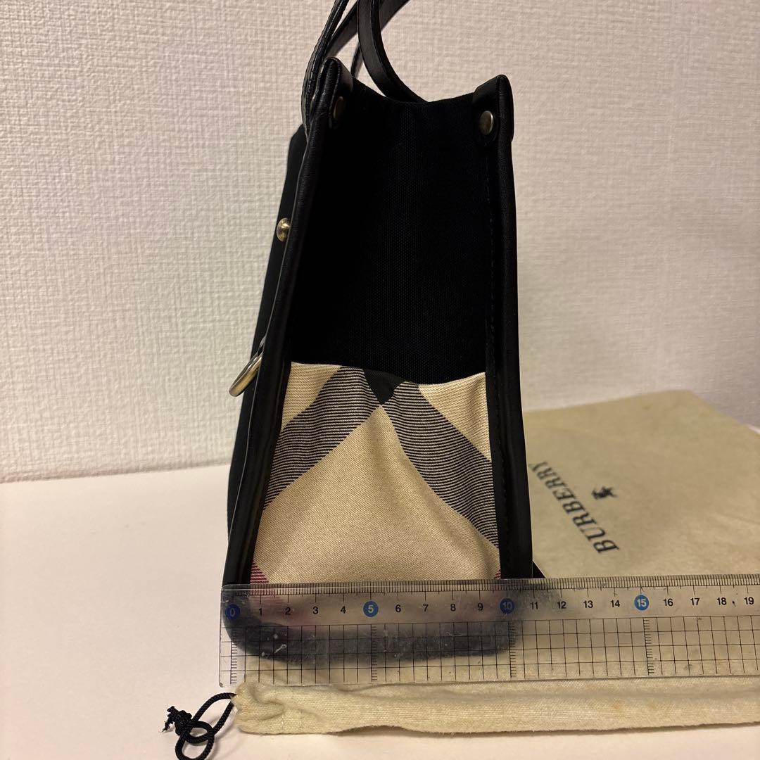 BURBERRY 黒　ハンドバッグ　美品