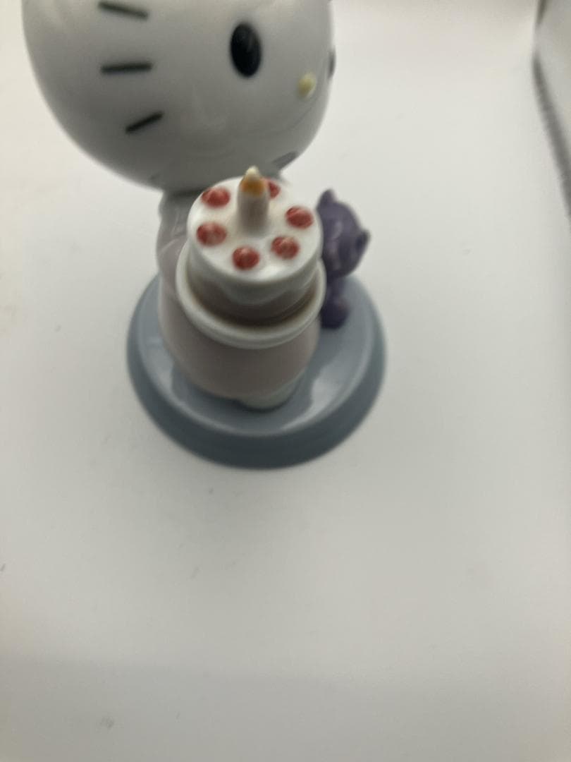 【希少】NAO ハローキティ 陶器 フィギュリン ケーキ＆テディベア