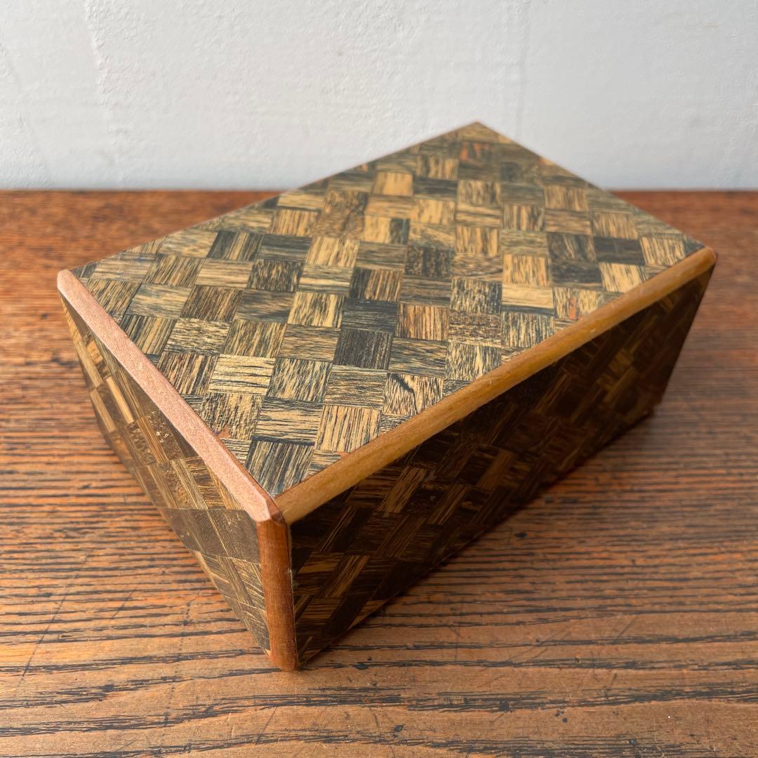 60年代ディズニー　アメリカ　ホーンテッドマンション　寄木細工　からくり仕掛け箱