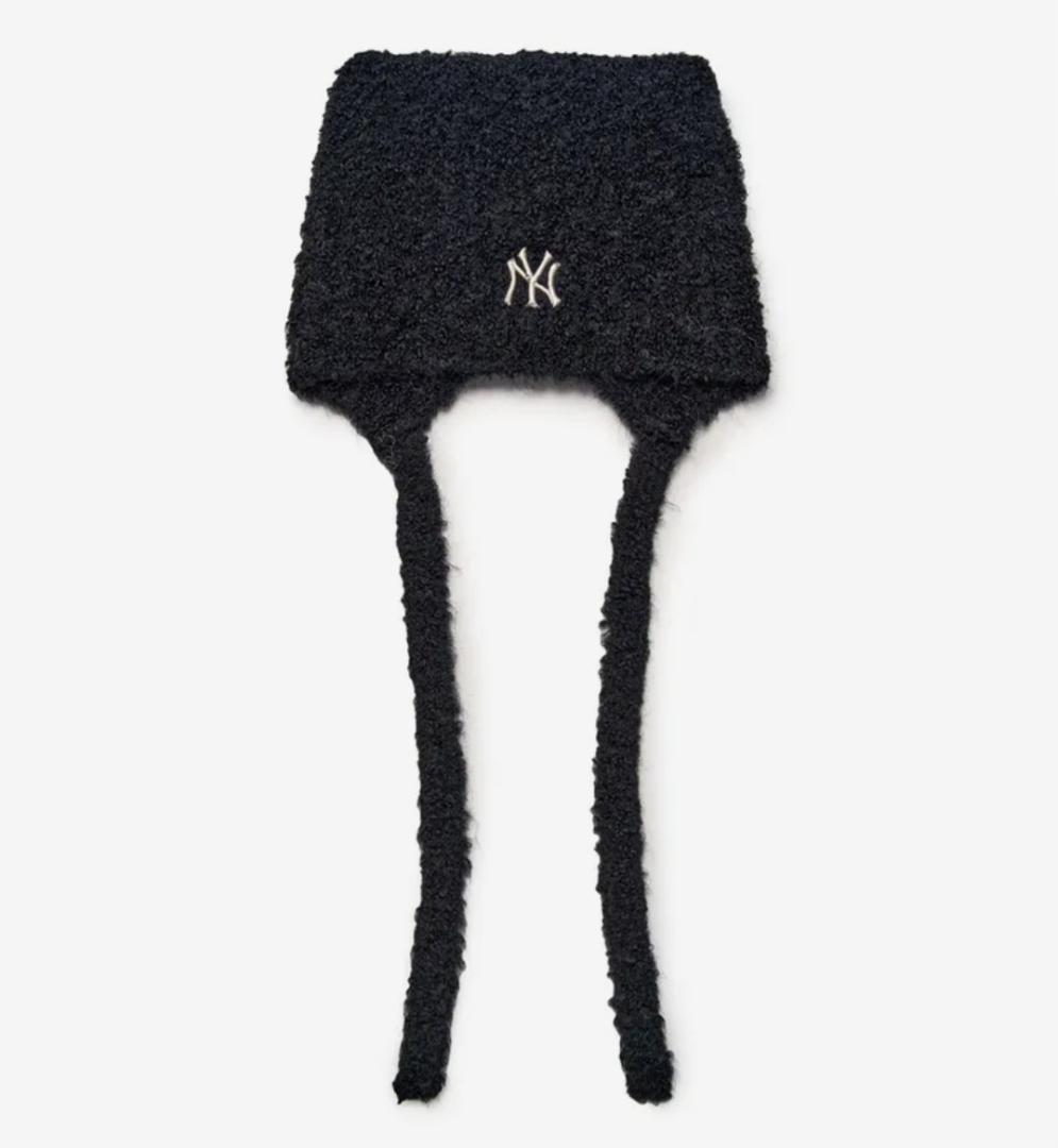 人気沸騰‼ MLB Korea 黒 紐付き ビーニー 猫耳 韓国 カリナ着用