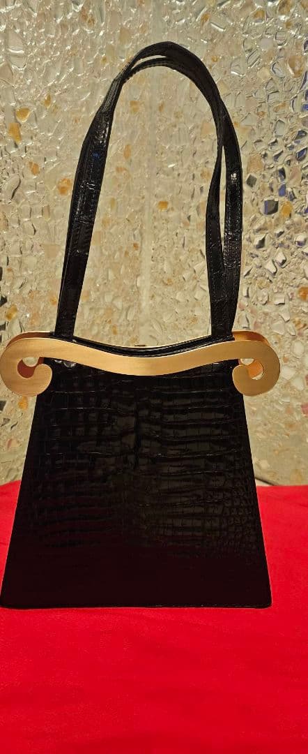 V*e様 【フランス製】黒 ベビークロコ バッグ