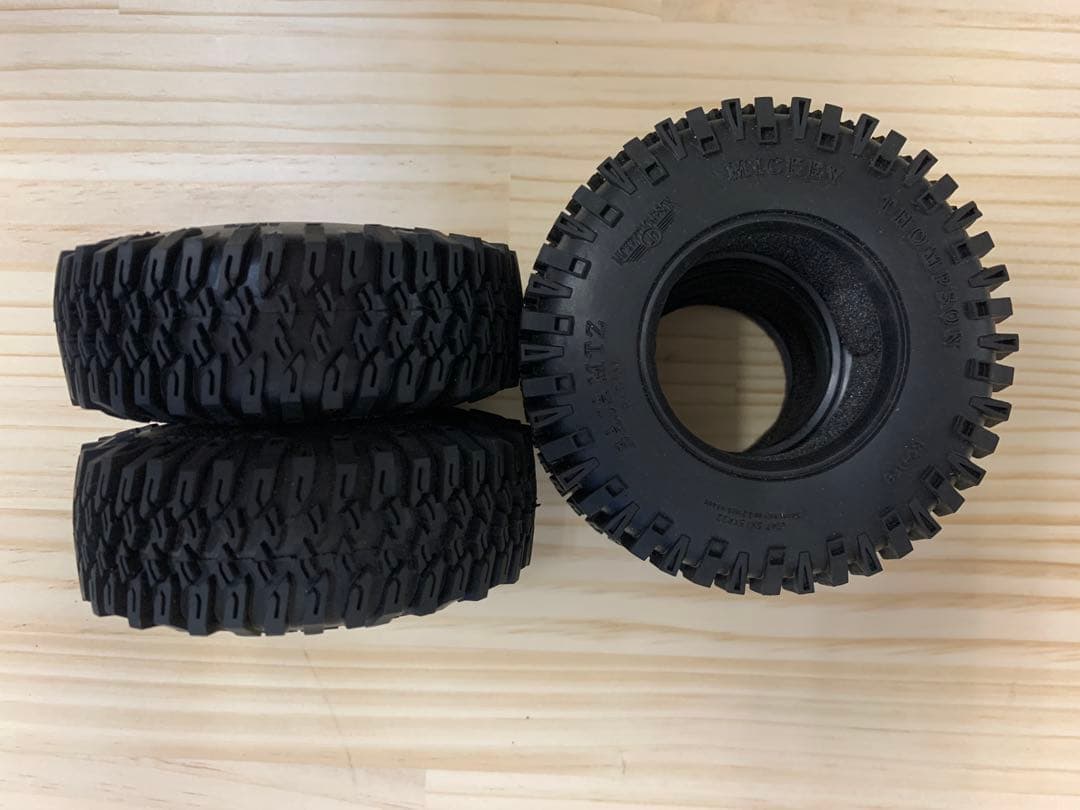 タイヤ　1／10ミキトムソンMickey Thompson 2.2\"