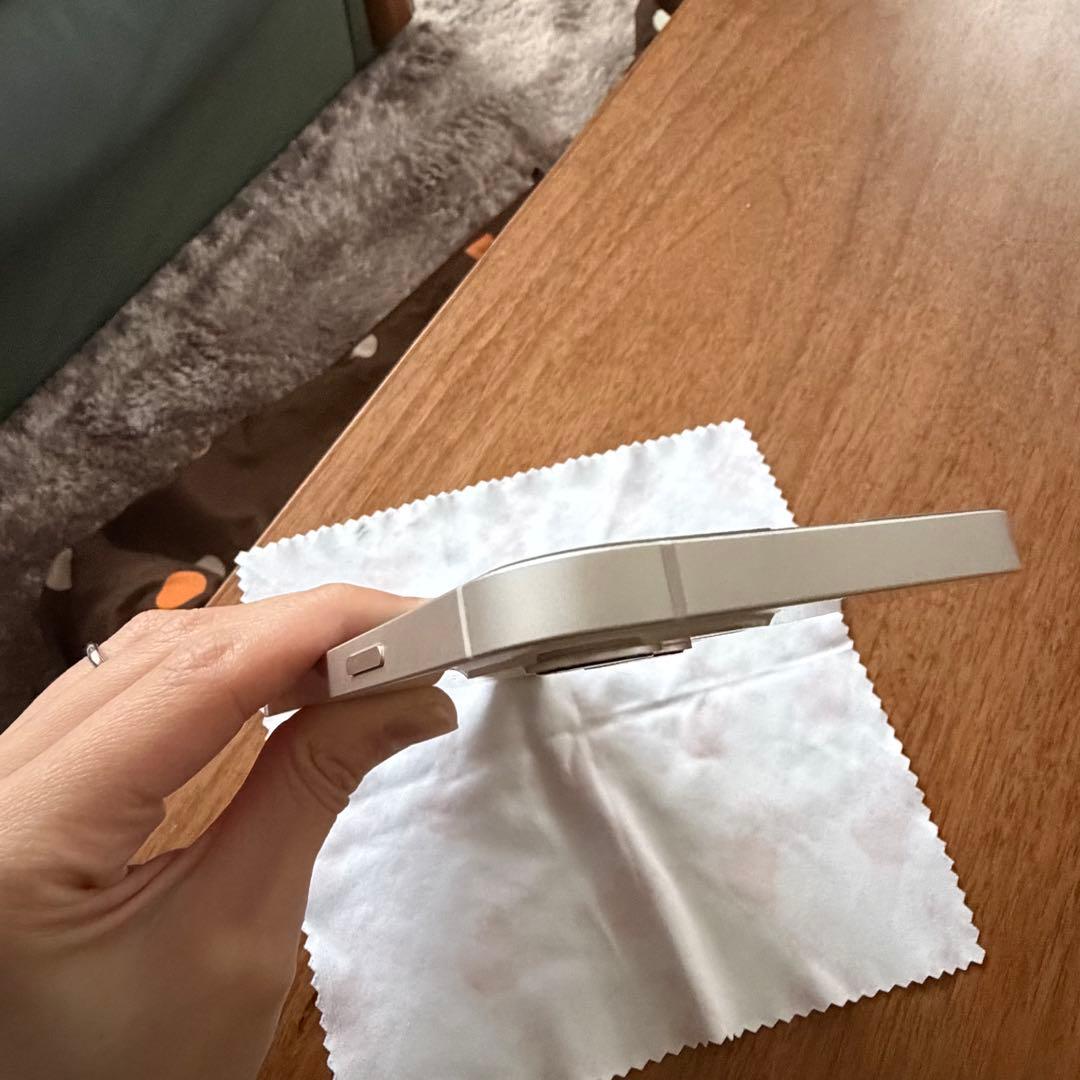 iPhone13 128GB スターライト　SIMフリー