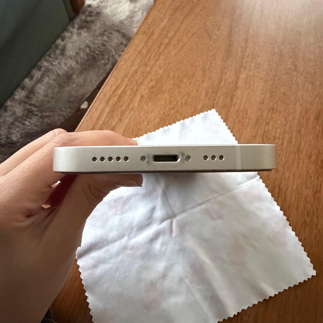 iPhone13 128GB スターライト　SIMフリー