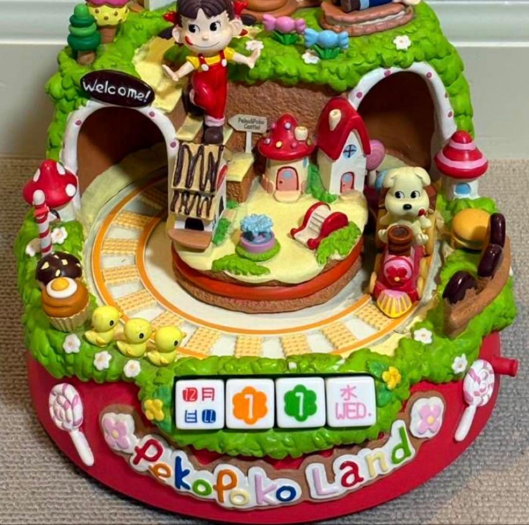 超美品　不二家ミルキーペコちゃん　おかしなペコポコランド