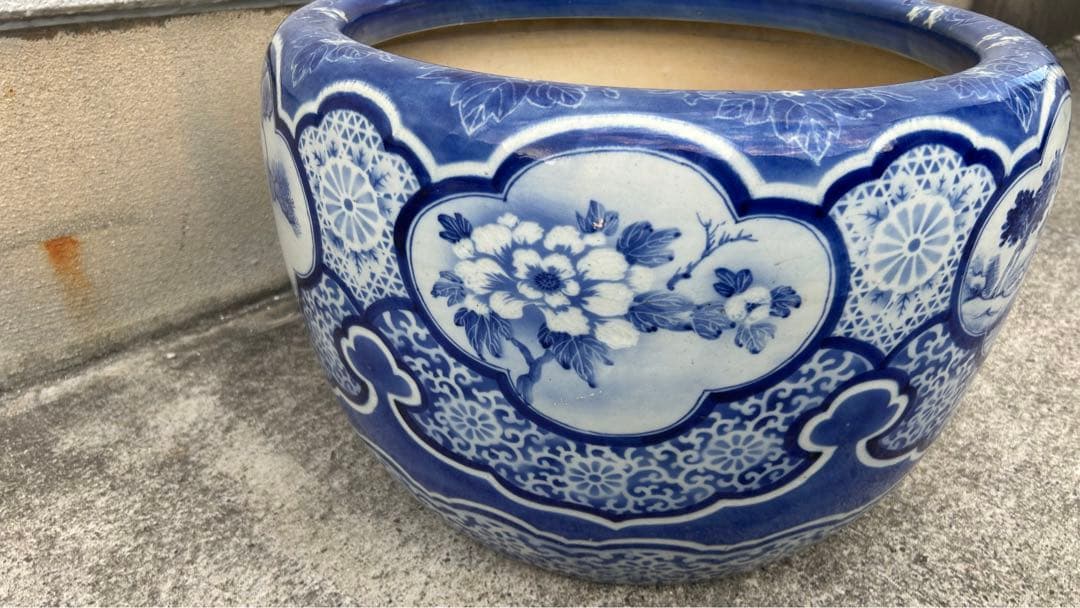 古伊万里　花唐草　染付　山水　花　松　大　火鉢　メダカ鉢　時代